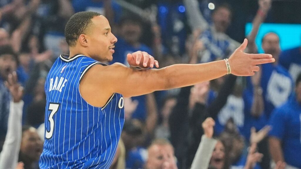 Magic vence a Pistons y se pone a tiro de sorprender en playoffs