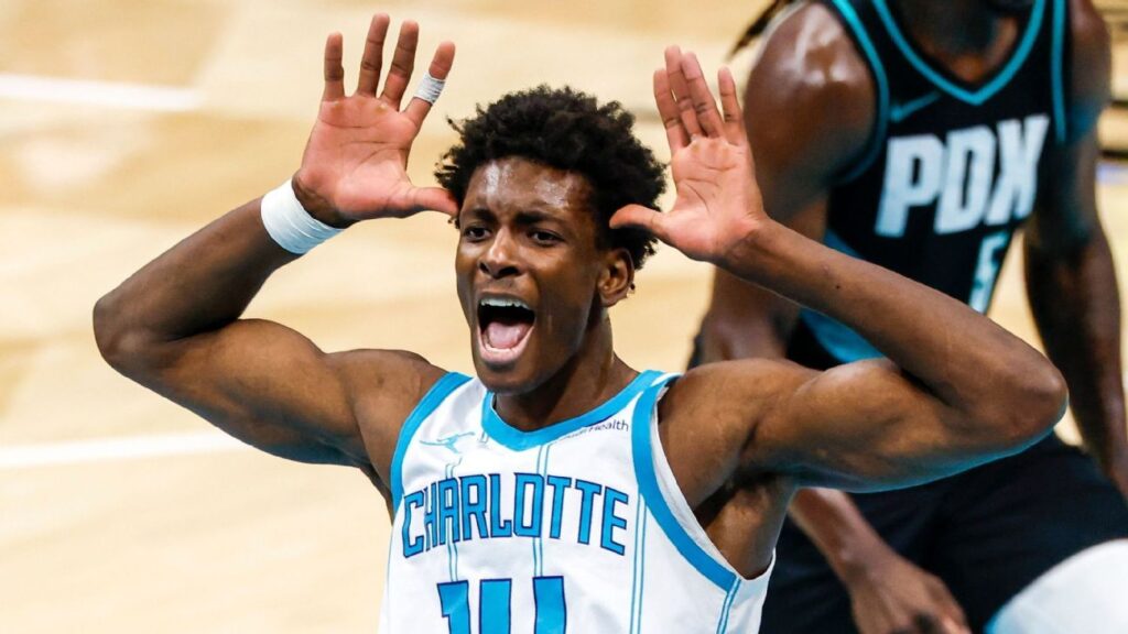 Moussa Diabaté, de Hornets, gana el Premio Hustle 2025-26 de la NBA