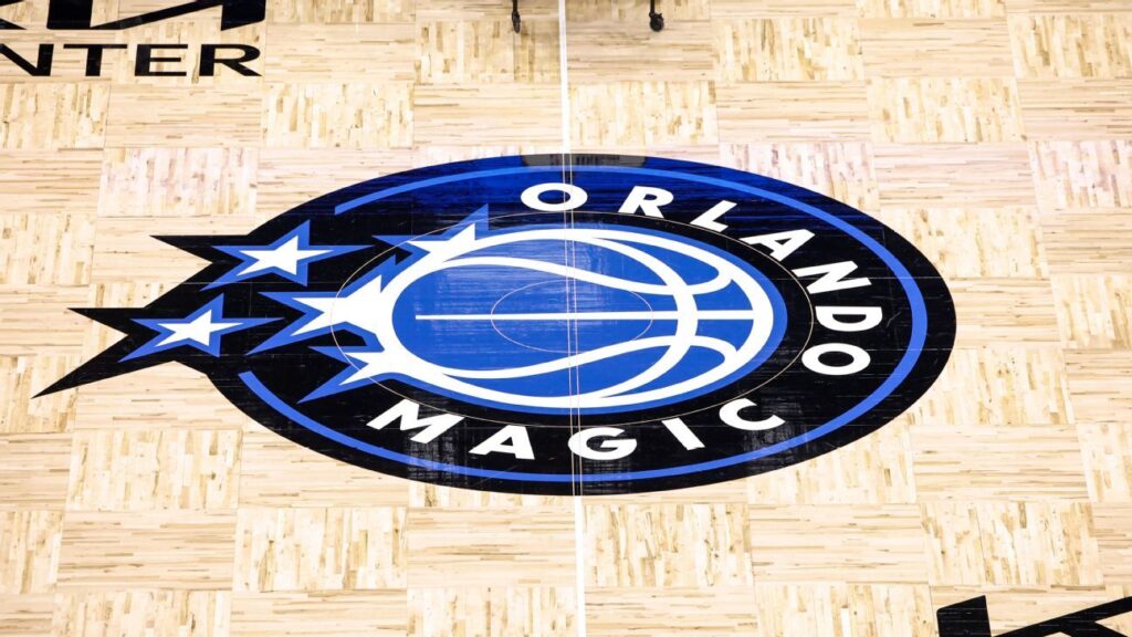 NBA multa a Magic con k por violar normas de reporte de lesiones