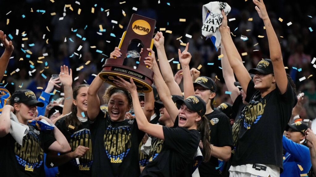 NCAA: UCLA aplasta a Carolina del Sur y gana el primer título femenino