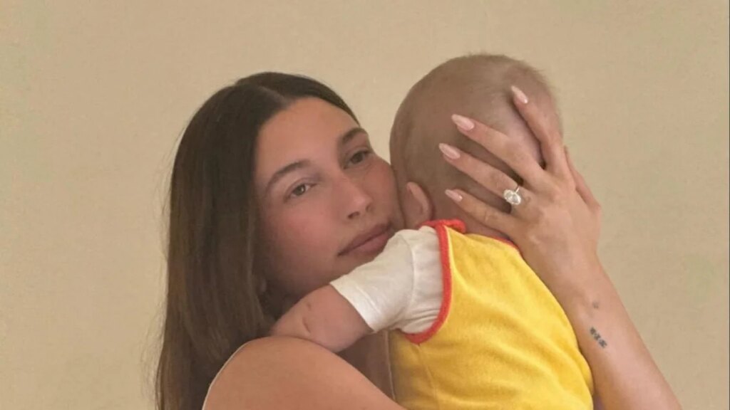 Hailey Bieber habló sobre su ‘ansiedad paralizante’ por el futuro de su hijo Jack