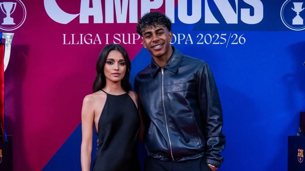 Lamine Yamal presenta a su novia Inés García en la fiesta de celebración del FC Barcelona
