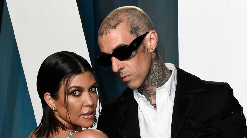 Kourtney Kardashian y Travis Barker llevan “hasta que la muerte nos separe” al siguiente nivel