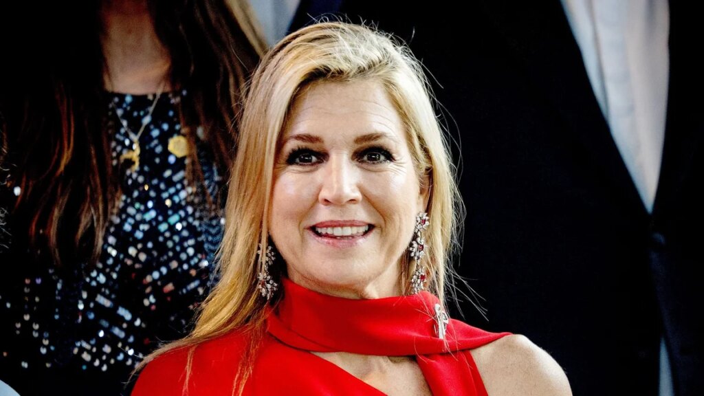 La reina Máxima deslumbra en los Premios Rey Willem I con Valentino y rubíes centenarios