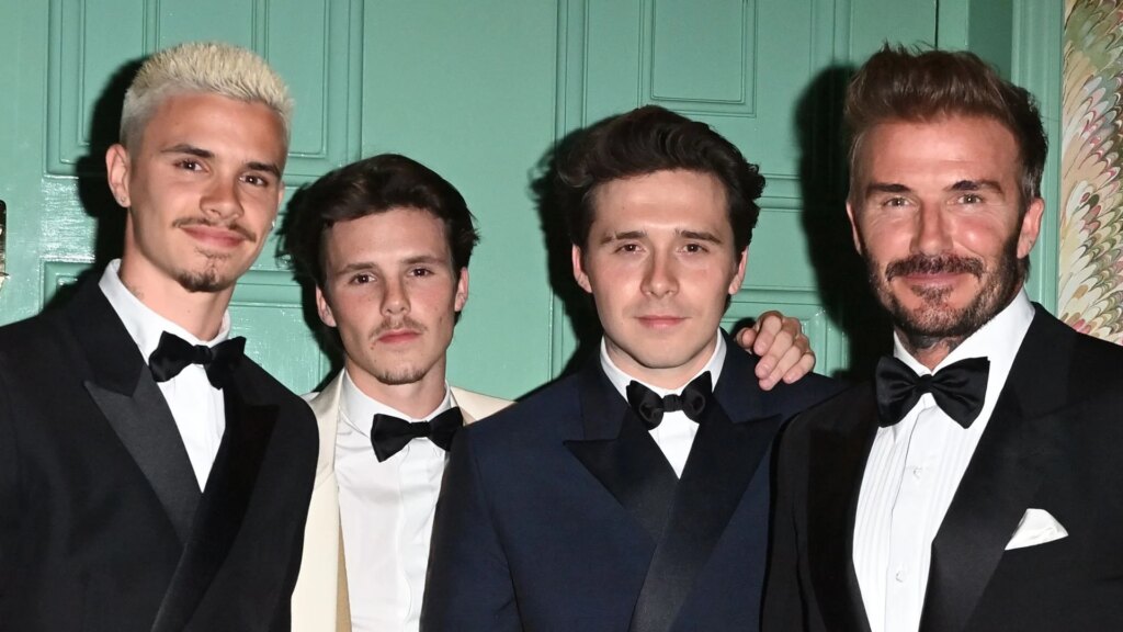 Brooklyn Beckham desaira a su padre David Beckham en su cumpleaños mientras el resto de la familia celebra