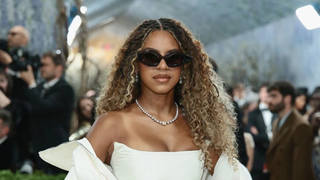El debut de Blue Ivy Carter en la Met Gala 2026 rompió las reglas del evento, ¡y estamos contentos! He aquí por qué