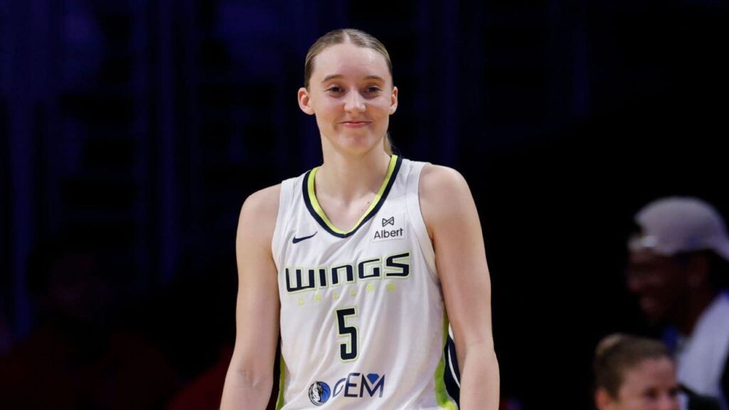 Gerentes de WNBA destacan a Bueckers, Wilson en encuesta anual