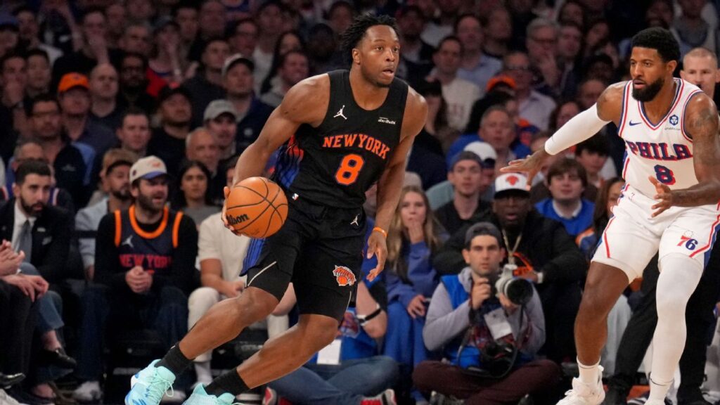 OG Anunoby abandona el Juego 2 en los minutos finales por aparente lesión en la pierna