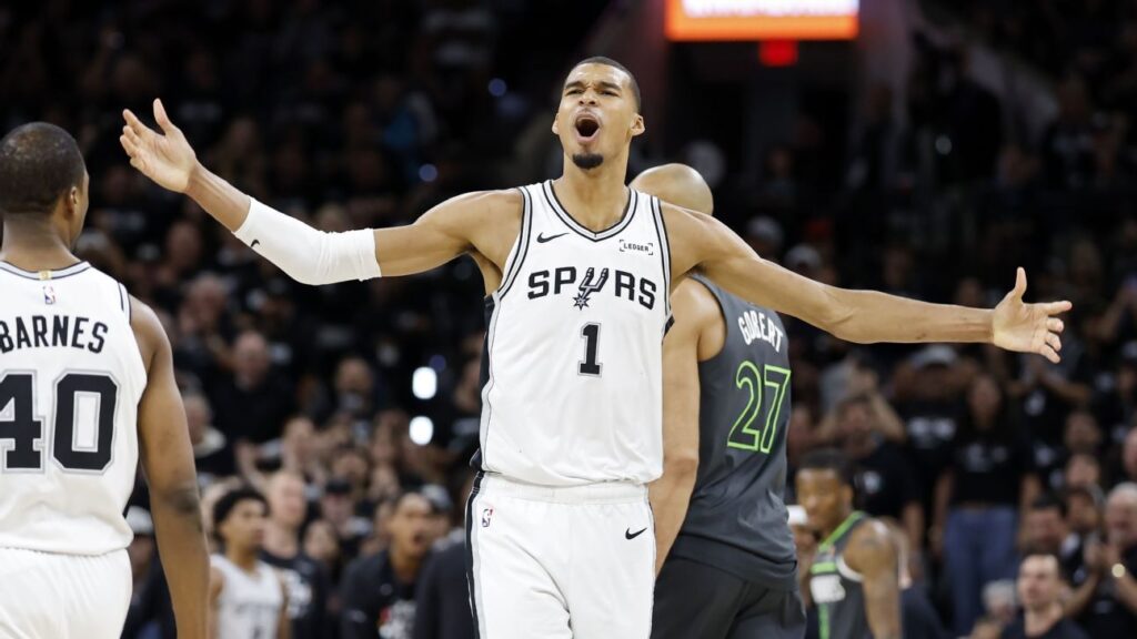Playoffs NBA: Knicks se ponen 2-0 y Spurs reaccionan con una paliza