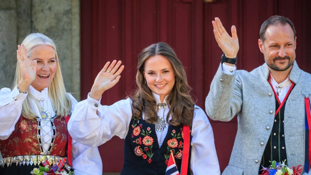La princesa Ingrid Alexandra y Mette-Marit pasarán el Día Nacional de Noruega en mundos separados: este es el motivo
