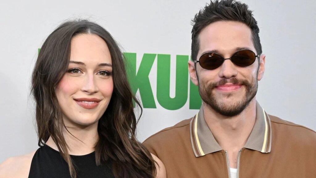 Elsie Hewitt comparte un video que revela que está siendo madre ‘sola’ después de la separación de Pete Davidson
