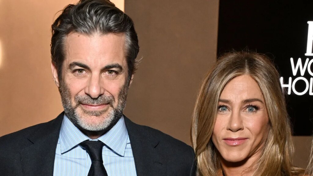 Jennifer Aniston y Jim Curtis celebran su aniversario en un romance discreto