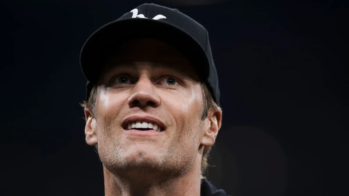 Tom Brady celebra el inicio del verano con sus hijos Benjamin y Vivian