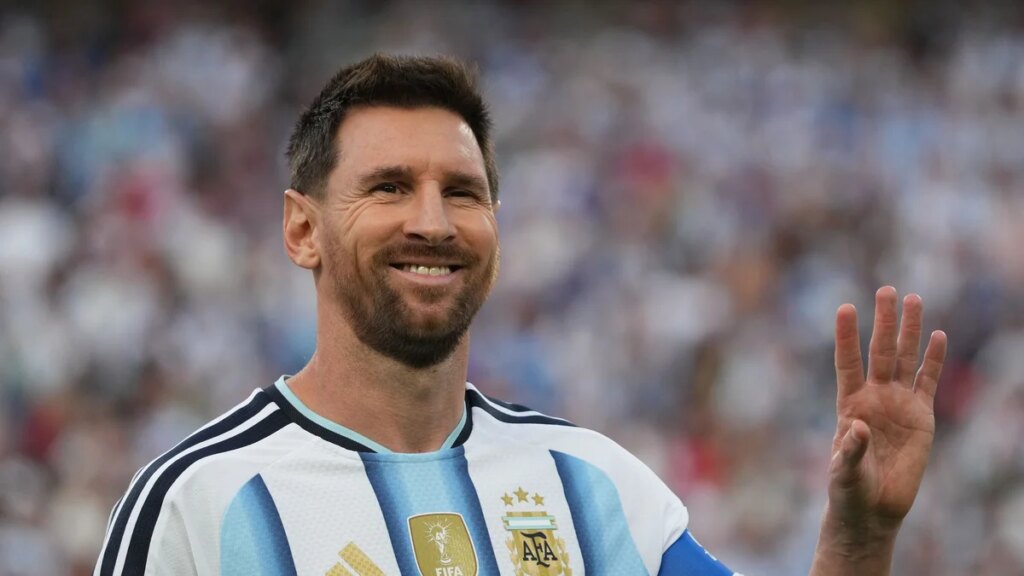 Lionel Messi reacciona a la historia de la Copa del Mundo después de ayudar a Argentina a asegurar una victoria por 2-0 sobre Austria