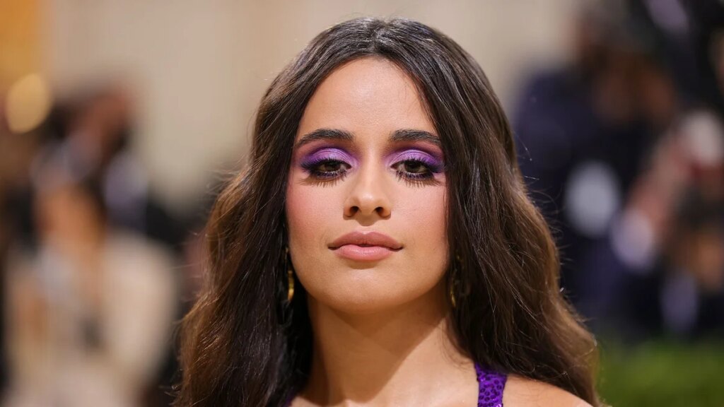 Camila Cabello comparte una selfie llorosa días después de su rumoreada separación de Henry Chalhoub