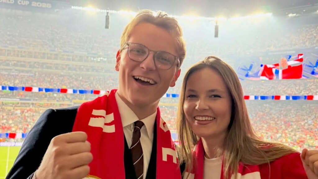 La princesa Ingrid y el príncipe Sverre de Noruega celebran en el Mundial tras el trasplante de pulmón de su madre