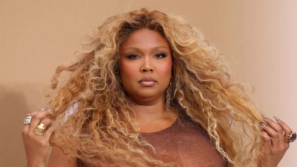 Lizzo brilla con vestido transparente en los BET Awards 2026 tras perder 60 libras