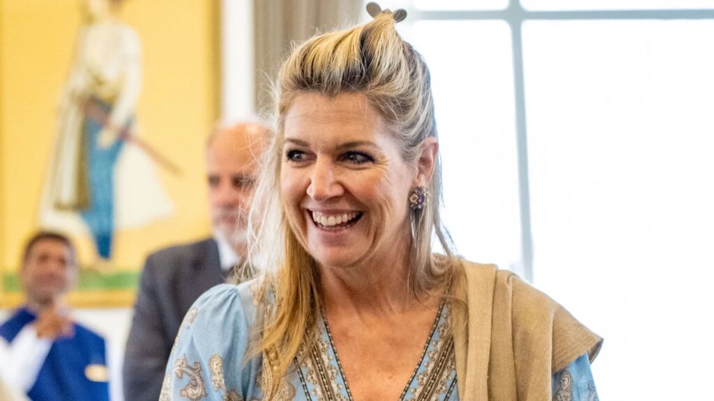 La reina Máxima rinde homenaje a la India con un vestido paisley reciclado con un significado cultural oculto
