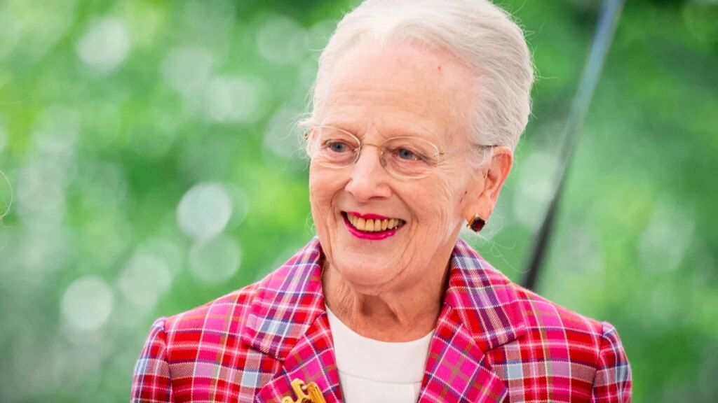 La reina Margarita brilla junto a la princesa Isabel semanas después del problema de salud