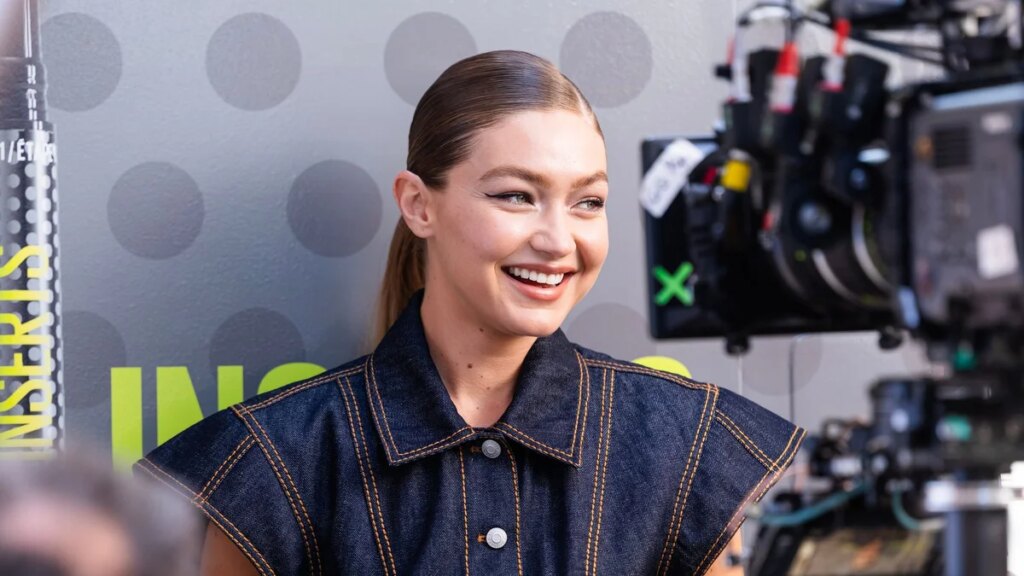 Gigi Hadid brilla con bikini de lunares para un divertido día bajo el sol con amigos