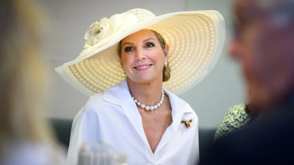 La Reina Máxima deslumbra con sombrero XL y falda de flores durante la visita de Estado de Alemania a Países Bajos