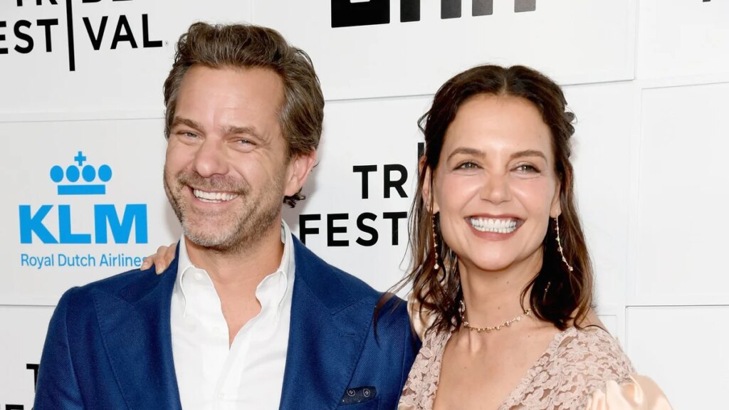 Katie Holmes y Joshua Jackson hacen su debut en ‘Happy Hours’, y lo que él dijo sobre ella te atrapará