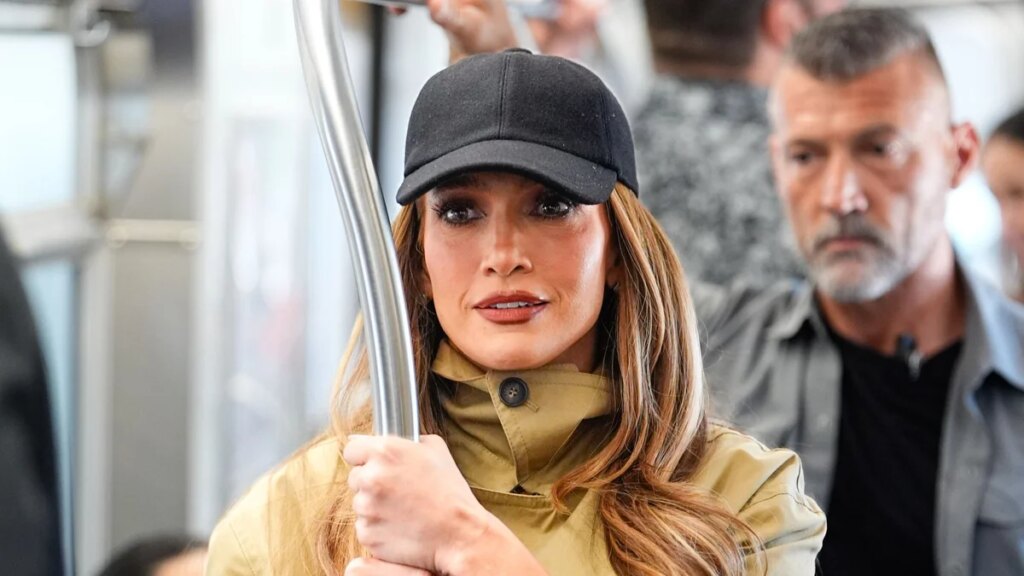 Jennifer López captó viajando en el metro de Nueva York: ¿Adónde iba?