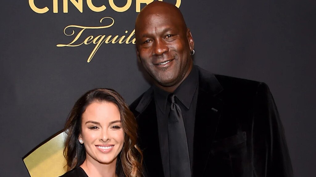 Michael Jordan e Yvette Prieto continúan el verano europeo anual con una lujosa estancia en Marbella
