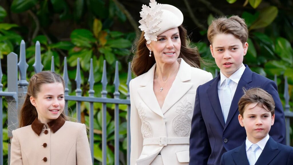Kate Middleton podría romper con la tradición real enseñando a conducir al Príncipe George, la Princesa Charlotte y el Príncipe Louis