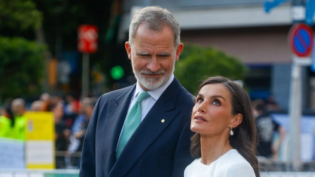 El Rey Felipe, la Reina Letizia y el Papa celebran el sueño de Gaudí en la Sagrada Familia
