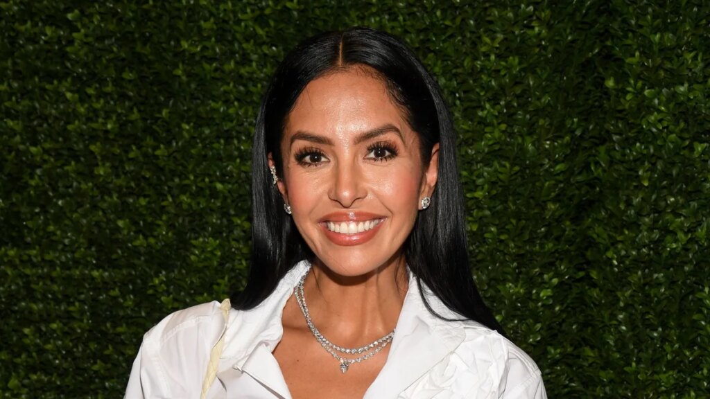 Vanessa Bryant disfruta de unas vacaciones de verano de ensueño en Europa con sus hijas