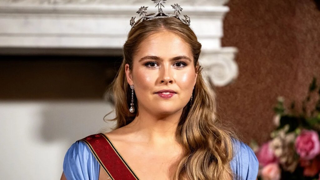 El vestido azul de cuento de hadas de la princesa Amalia llevaba un homenaje oculto a tres reinas holandesas