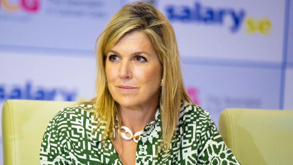 La Reina Máxima revive su conjunto de lino estampado para su visita a la India