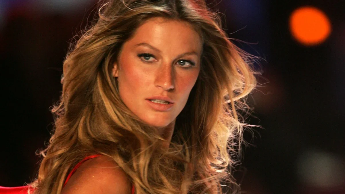 Gisele Bündchen reflexiona sobre ‘el regreso de la etiqueta de modelo sexy’ que cambió su carrera