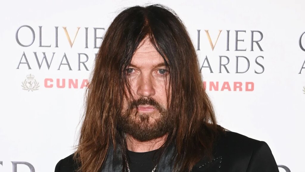 Billy Ray Cyrus pensó que podría morir después de la batalla contra la sepsis y el susto de parálisis vocal