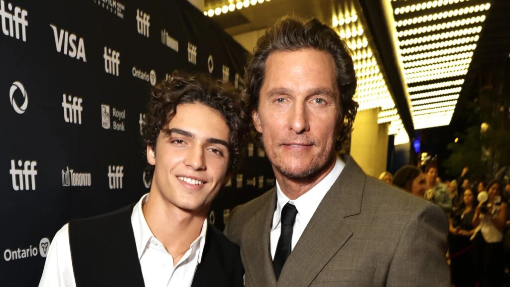 El consejo de Matthew McConaughey para el cumpleaños número 18 de su hijo Levi
