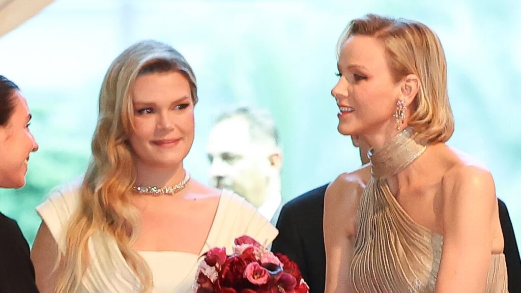 El momento de hermanamiento de la princesa Charlene y su sobrina Camille Gottlieb con suaves vestidos metálicos se roba la atención