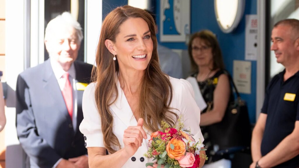 Kate Middleton ha vuelto al trabajo y luce un look atemporal que debutó hace 7 años.