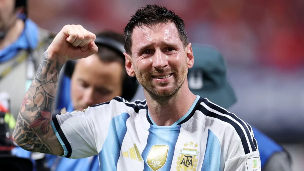 Lionel Messi hace historia en la Copa Mundial mientras Argentina logra una sorprendente remontada contra Egipto