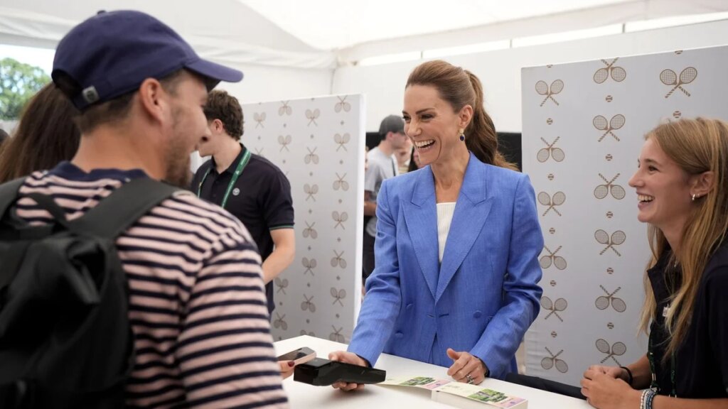 Kate Middleton convierte la entrega de entradas en el momento real más inesperado de Wimbledon