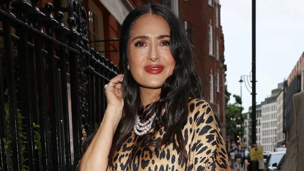Salma Hayek pasea en Nueva York con la princesa de Qatar Al Mayassa bint Hamad Al-Thani