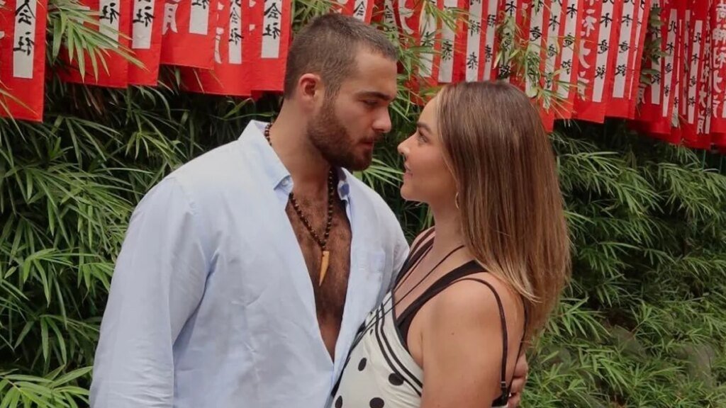 Claudia Martín y Carlos Said llevan su amor hasta Japón