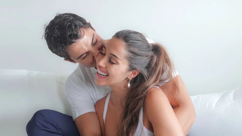 Álex González muestra como nunca su amor por Carla Virgós: “Gracias por hacerme tan feliz”