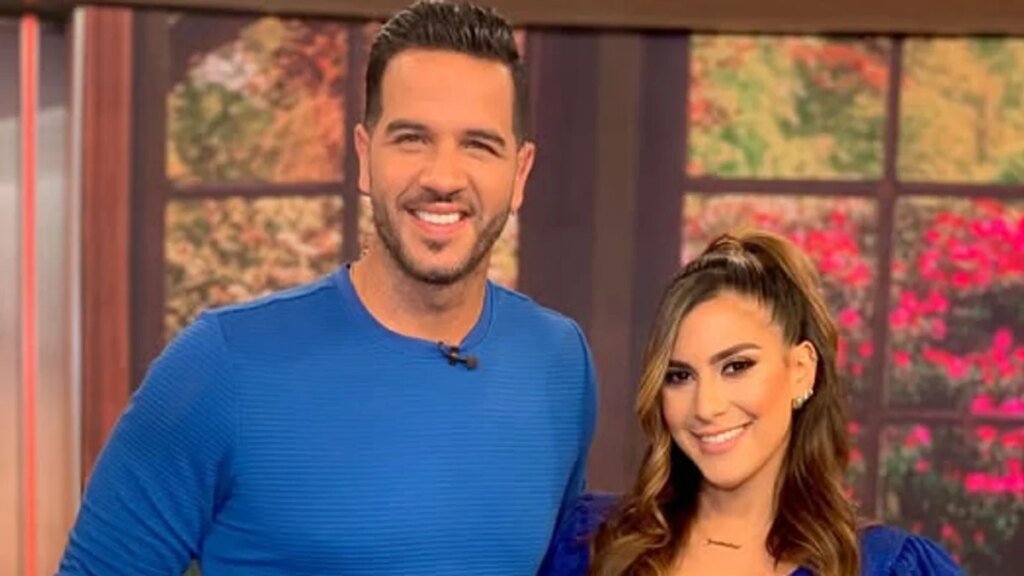 Ambos presentadores de TV pasaron unas vacaciones en el mismo lugar y a la orilla del mar
