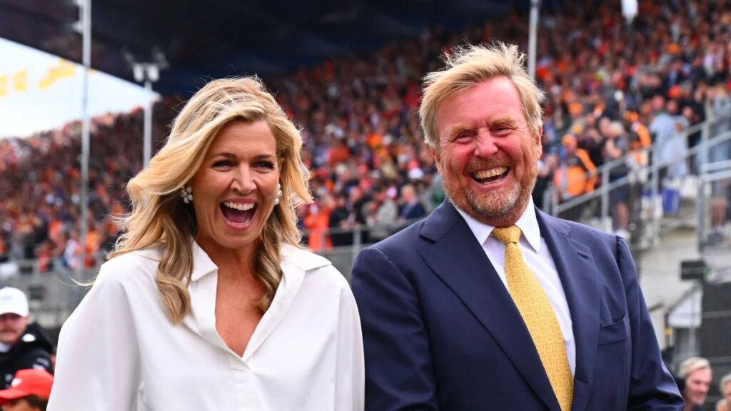 El rey Willem-Alexander se encuentra cara a cara con el ‘doble’ de la reina Máxima en un momento que nadie vio venir