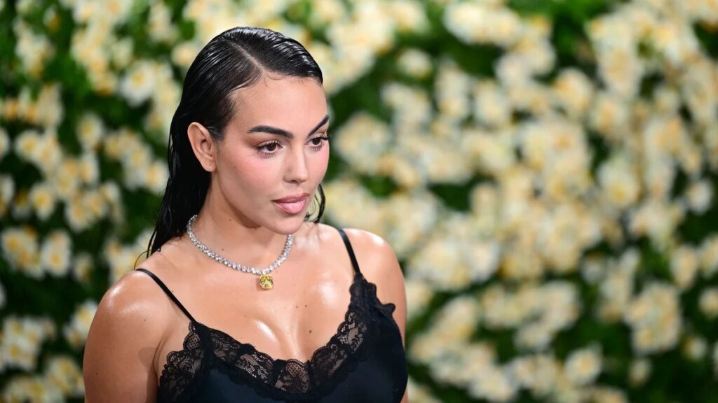 Georgina Rodríguez redefine el lujo con esta sorprendente peculiaridad en la piscina interior de su mansión