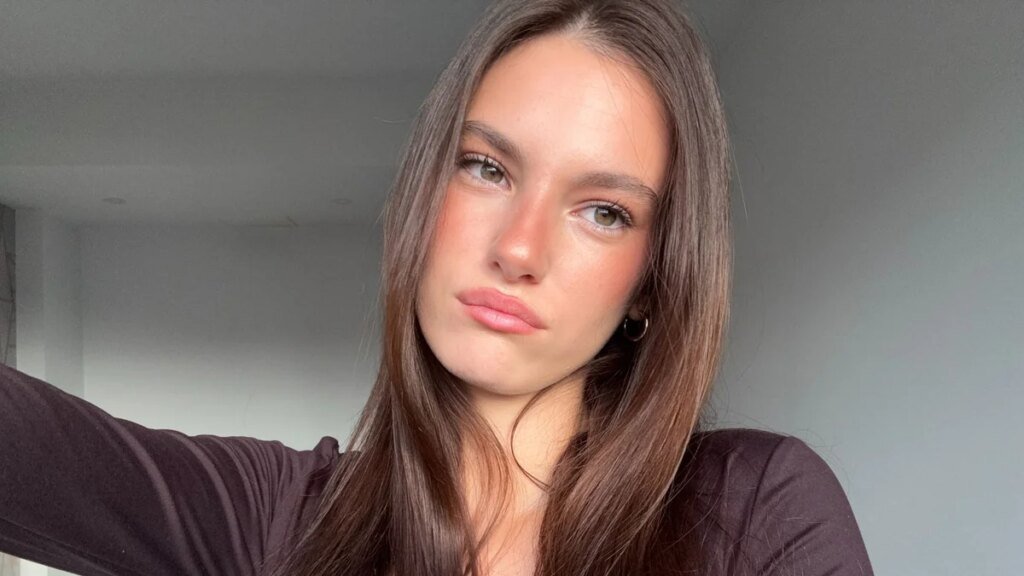 Carlota Melendi se pronuncia sobre la polémica de su padre con Dani Martín: “Todos tenemos comentarios desafortunados”