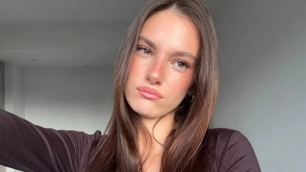 Carlota Melendi se pronuncia sobre la polémica de su padre con Dani Martín: “Todos tenemos comentarios desafortunados”