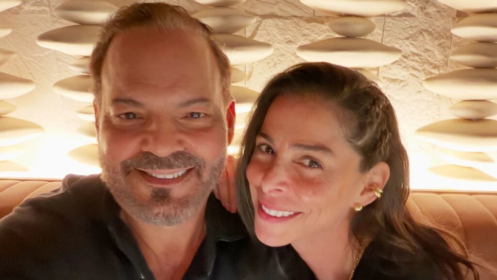 Esposo de Lourdes Stephen queda expuesto por mensajes a otras mujeres en redes sociales