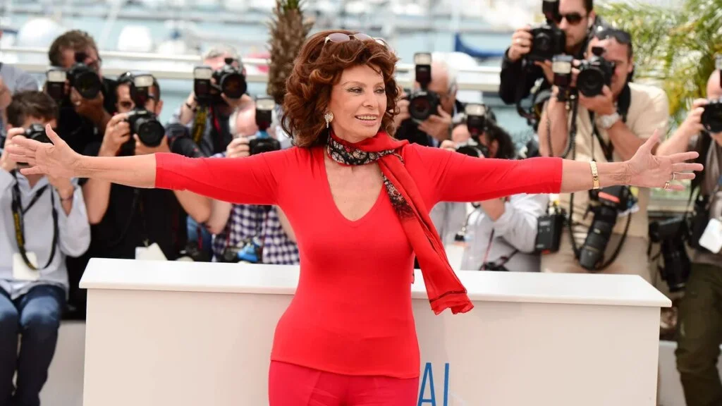 Sophia Loren cumple 92 años y repasamos su vida de película entre el Oscar, el amor y la gloria de Hollywood